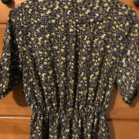 Zip up blouse from winners! - Picture 6 of 6